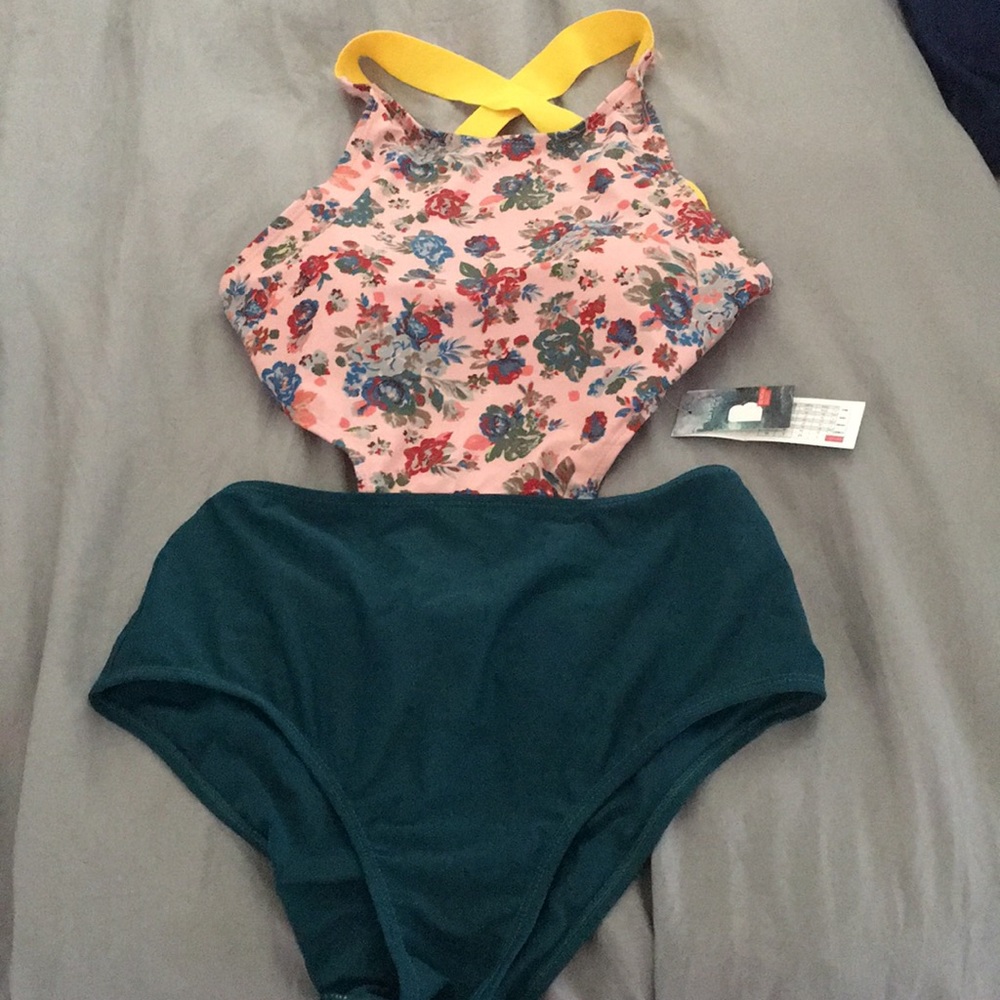 Cute cut out one piece new with tags large